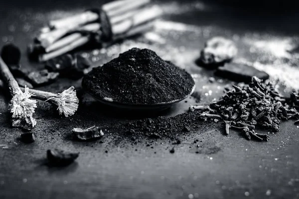 Смесь Ингредиенты Традиционной Зубной Пасты Произведенной Азии Угольный Порошок Порошок — стоковое фото