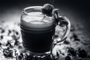 Diyet ve kilo kaybı için havuç suyu nane ve havuç taşlarla süsleme için görünümünü kapat