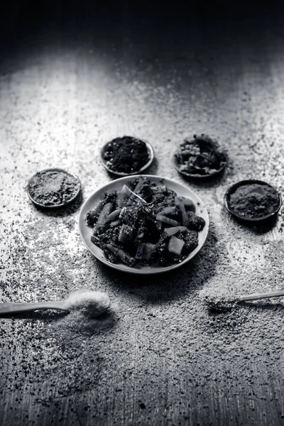 Picles Cenoura Tradicional Com Pimenta Vermelha Açafrão Com Pasta Alho — Fotografia de Stock