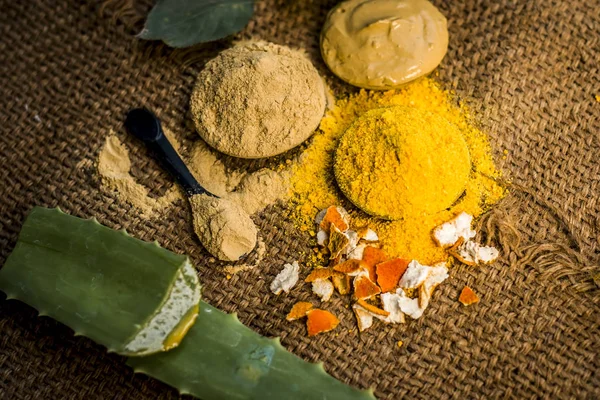 Mulapni Mitti Casca Laranja Seca Com Aloe Vera — Fotografia de Stock