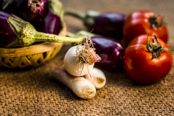 Vista Cerca Las Verduras Para Almuerzo Indio Picante Sobre Fondo — Foto de Stock