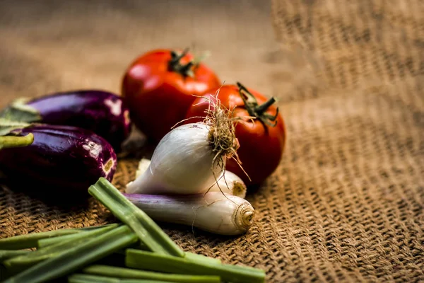 Vista Cerca Las Verduras Para Almuerzo Indio Picante Sobre Fondo — Foto de Stock