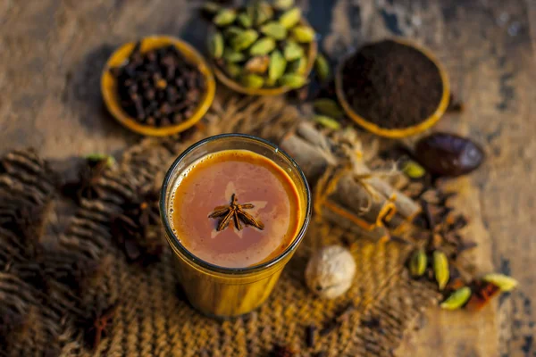 Primo Piano Della Popolare Bevanda Indiana Masala Chai — Foto Stock