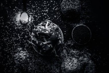 Hint Lahana Turşu baharatlar ile yakın çekim 