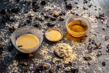 Nohut unu, bal ve gül suyu kapat