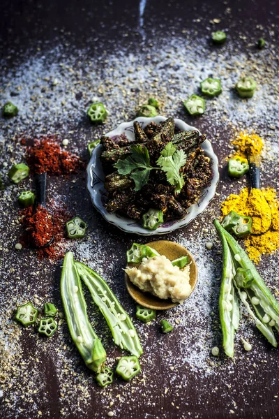Plat Indien Populaire Barali Bindi Aux Légumes Épices — Photo