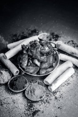 Hint geleneksel çanak Teekha Laal Soliman.rwash baharatlar ile yakın çekim