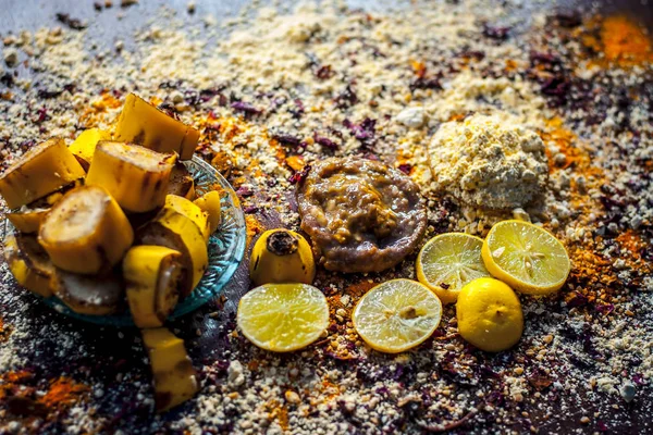 Banán Arcpakolás Citromos Szelet Fűszerek — Stock Fotó