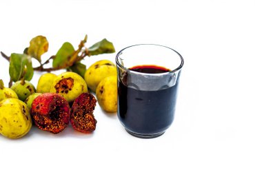 Dikdörtgen meyve beyaz arka plan üzerinde izole iç in yakın çekim