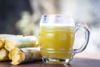 Popüler Hint şeker kamışı suyu şeffaf cam