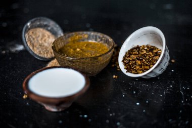 Ayruevdic yüz paketi süt ve yulaf ile Peep ahşap