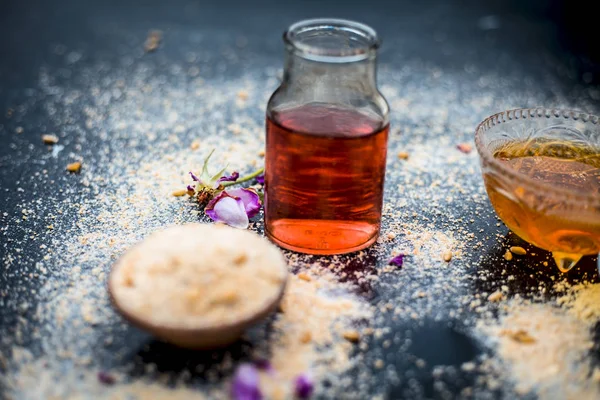 Primer Plano Del Envase Facial Avena Decir Agua Rosas Avena — Foto de Stock