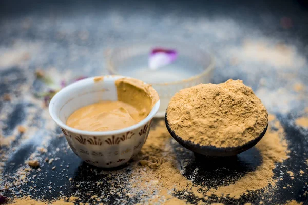 Mascarilla Avena Con Agua Rosas Jugo Limón — Foto de Stock