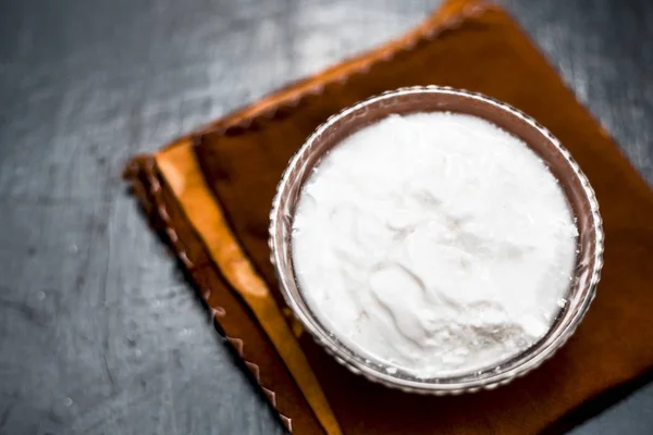 Close Yogurt Transparent Glass Bowl Brown Napkin — Stock Photo, Image