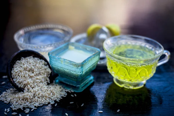 Natural face pack of rice flour with green tea and lemon juice