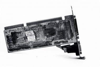 Junagadh-Gujarat-Hindistan-12 Aralık 2018 - Cpus 'ta iyi kalite ses için kullanılan beyaz üzerine izole edilmiş yeşil renkli ses kartı.