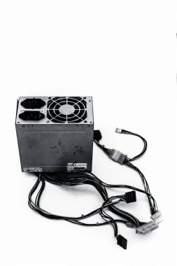 Junagadh-Gujarat-Hindistan-12 Aralık 2018-Up of Smps veya Switched-Mode Power Supply bilgisayar tarafından toz tedariği için kullanılan beyazda izole edildi.