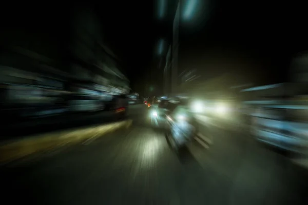 Estradas Cidade Com Tráfego Pessoas Tiro Noite — Fotografia de Stock