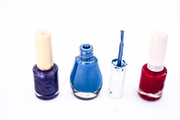 Blauw Paars Rood Gekleurde Drie Nagellak Fles Geïsoleerd Wit — Stockfoto