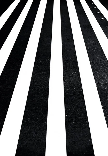 Extreme Close Shot Van Kruis Wandelingen Zebra Oversteek Wegen — Stockfoto