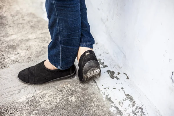 Piernas Las Mujeres Piernas Femeninas Calzadas Zapatos Color Negro Pantalones — Foto de Stock