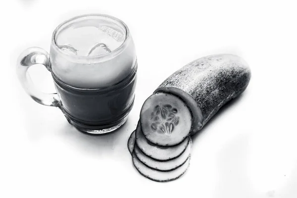 Ποτήρι Smoothie Αγγούρι Αγγούρια Απομονωμένα Λευκό — Φωτογραφία Αρχείου