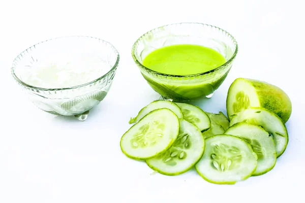 Paquete Facial Pepino Aislado Blanco Decir Pulpa Pepino Bien Mezclada — Foto de Stock