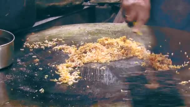 比利亚尼在塔瓦制作的视频 拉马丹 拉姆赞的美味佳肴 在提塔中供应 — 图库视频影像