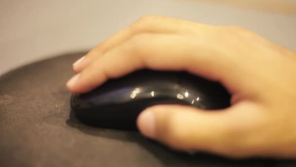 Primo Piano Della Mano Cliccando Sul Clic Del Mouse — Video Stock