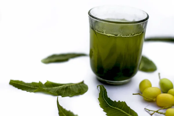 Detox Atau Detoxifying Drink Neem Fruit Glass Isolated White Some — Stok Foto