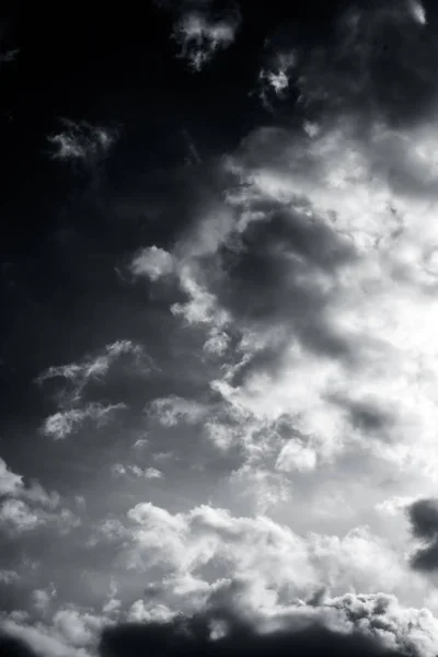 Panoramautsikt Över Dramatiska Fluffiga Cumulus Grey Clouds Sky — Stockfoto