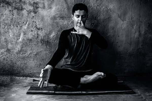 Portrait Shot Young Man Doing Pranayama Pranayam Breath Control Yoga — Stock Photo, Image