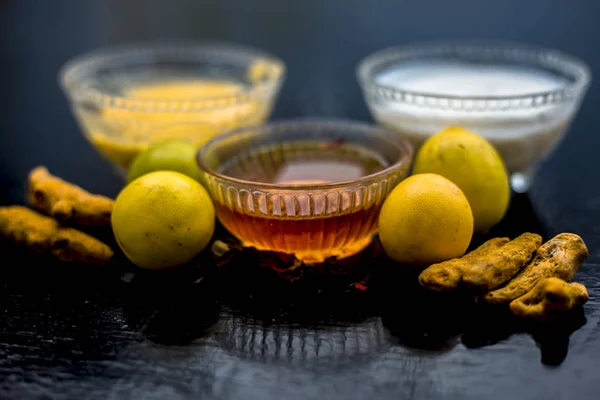 Bowls Well Mixed Raw Turmeric Honey Curd Entire Raw Ingredients — Stock Photo, Image