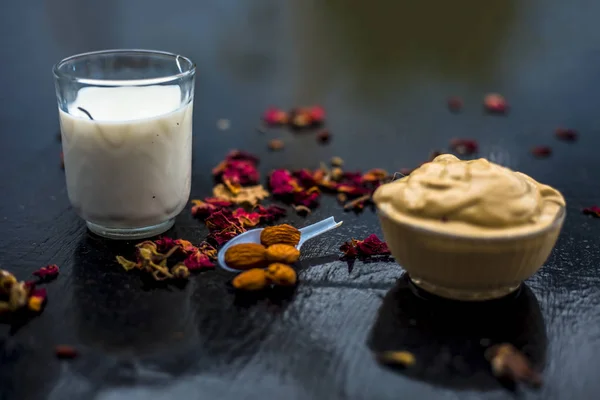 Multani Mitti Mascarilla Para Tratamiento Piel Más Suave Tazón Con — Foto de Stock