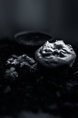 kabartma tozu ve bentonit kil ile aktif kömür maskesi için malzemelerle kase iplikçikleri detoks, parlaklık geri, hasarlı ve bölünmüş biter tamir ve sağlıklı teşvik