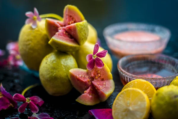 Eenvoudigste Methode Acne Littekens Genezen Met Guave Gezichtsmasker Bestaande Uit — Stockfoto