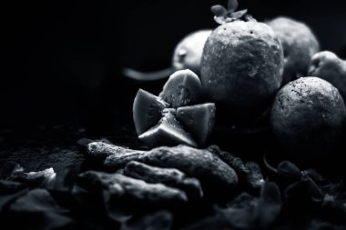 taze siyah beyaz arka plan