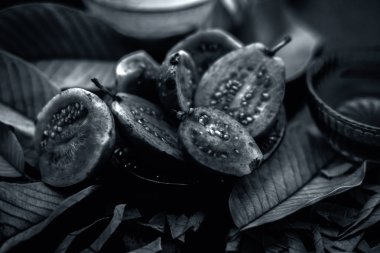 Taze kesilmiş egzotik meyve, yakın çekim.