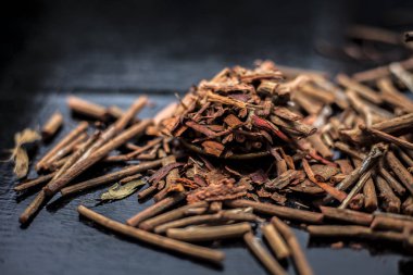 Çılgın kök yığını, yakın çekim