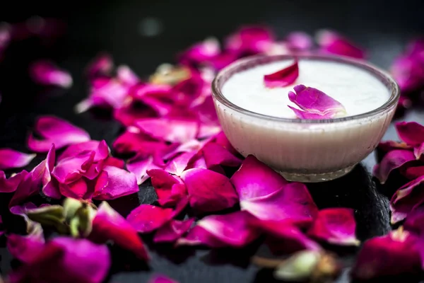 Masque Visage Crème Pétales Rose — Photo