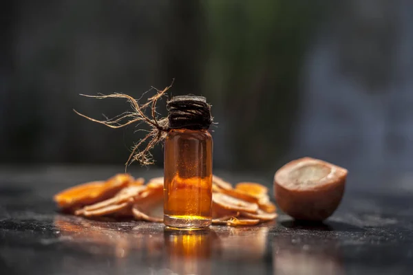 Zanahorias Cortadas Rodajas Frescas Sobre Una Superficie Mesa Negra Con — Foto de Stock