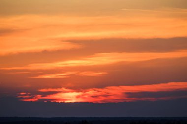 Bir güneş ışıkları. Sabah erken, summe