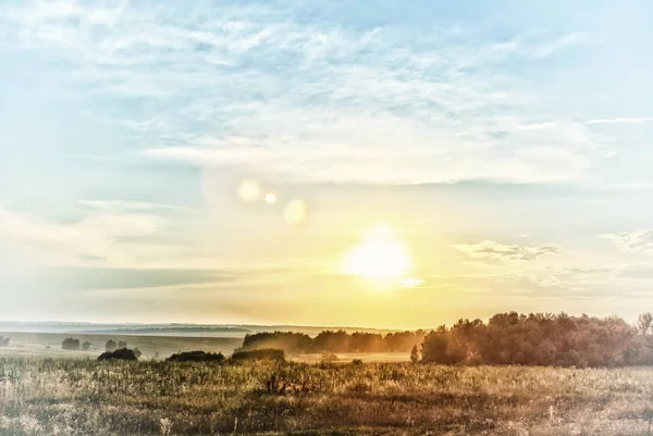 Bir güneş ışıkları. Sabah erken, summe