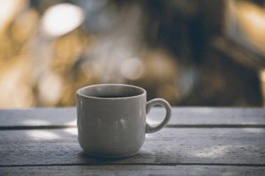 Kahve içmek için. Hoş ve güzel kokulu taze. Rahatlamak için içki