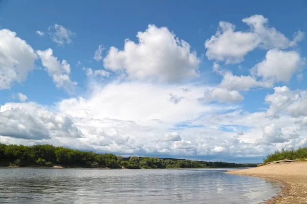 Est Une Rivière Est Paysage Des Nuages Bel Endroit Campagne — Photo