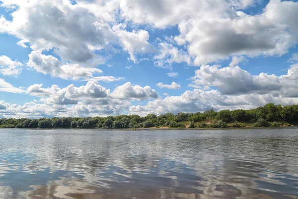 Est Une Rivière Est Paysage Des Nuages Bel Endroit Campagne — Photo