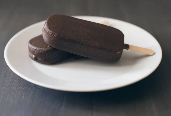 Мороженое Вкусное Мороженое Жаркую Погоду Шоколадное Мороженое — стоковое фото