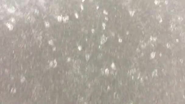 Chuva Torrencial Pesada Grandes Gotas Batendo Asfalto Enquanto Meteorito Varre — Vídeo de Stock