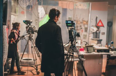 Sahne. Birden fazla kamera kurulum. Film sahne film stüdyosu kamera ile çekim kameraman. Grup sinema seti