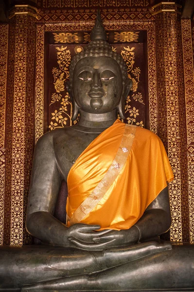 Posąg Buddy Świątyni Buddyjskiej Chiang Mai Północnej Tajlandii Prowincji Buddyzm — Zdjęcie stockowe